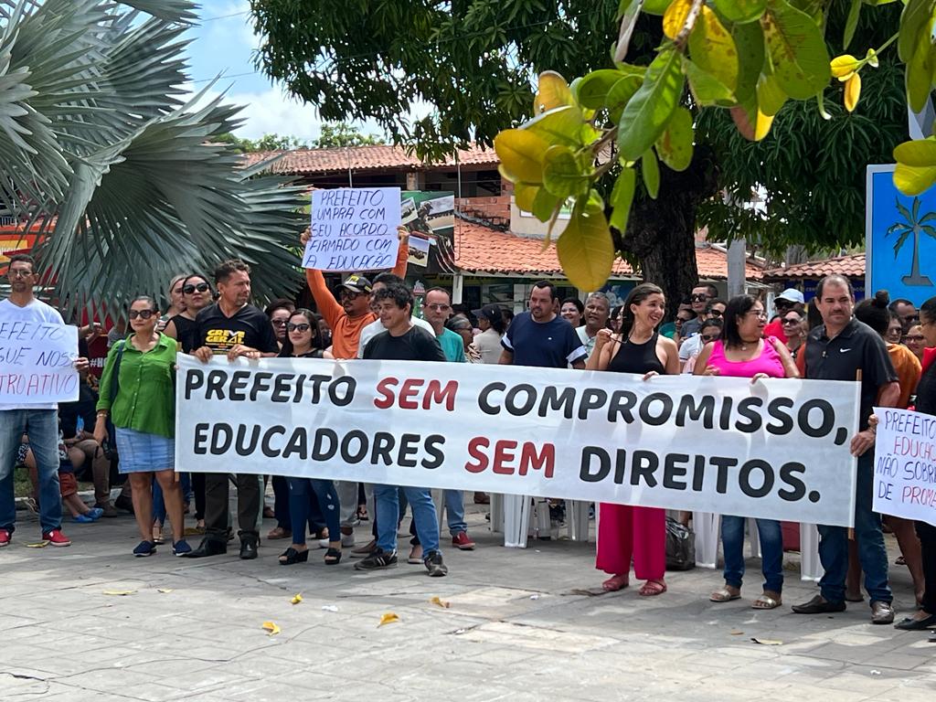 Manifesto em Barreirinhas: professores exigem que prefeito cumpra acordo que não honrou