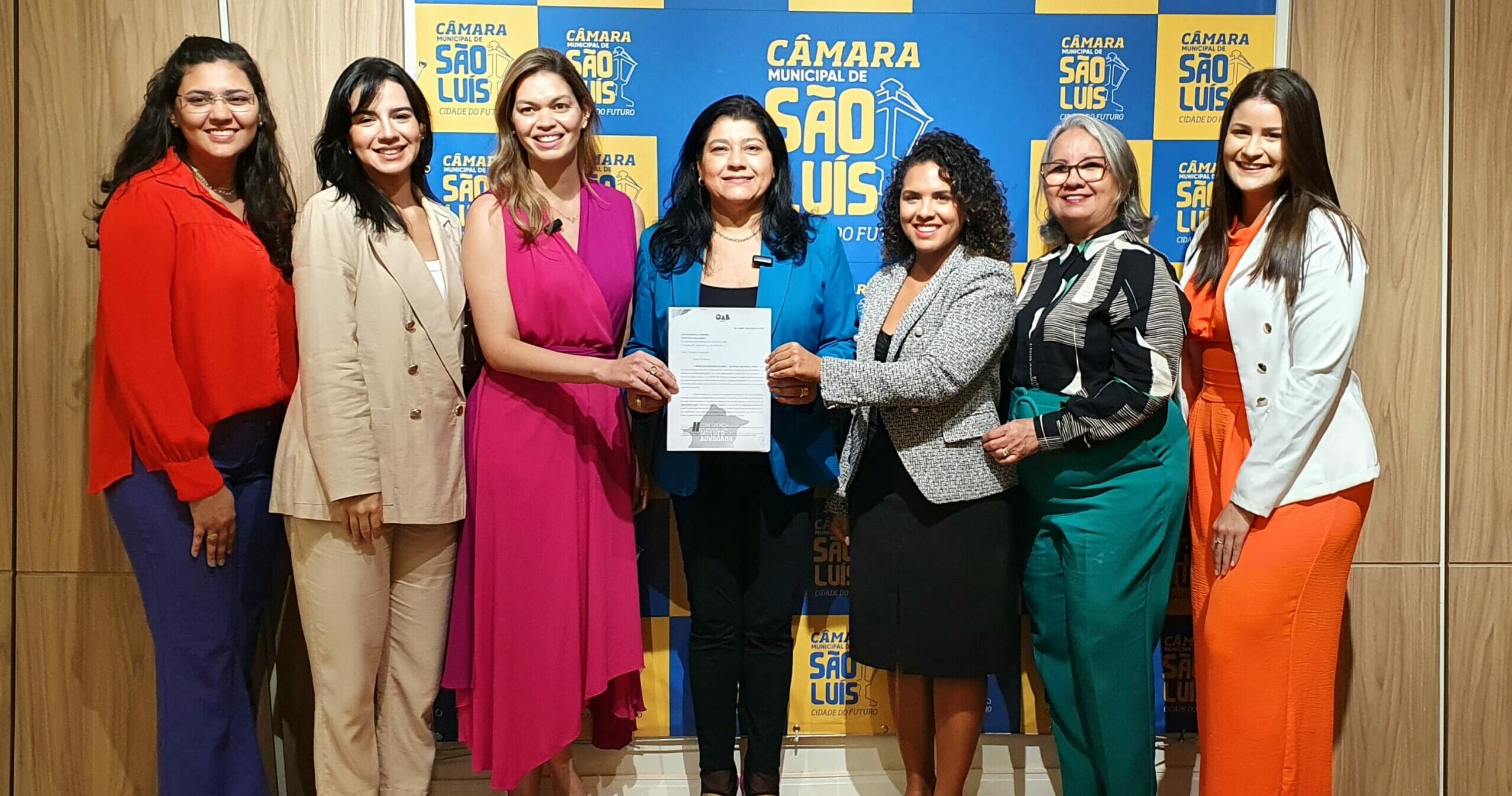 OAB/MA propõe à Câmara projeto de lei para criar ônibus exclusivos para mulheres em São Luís