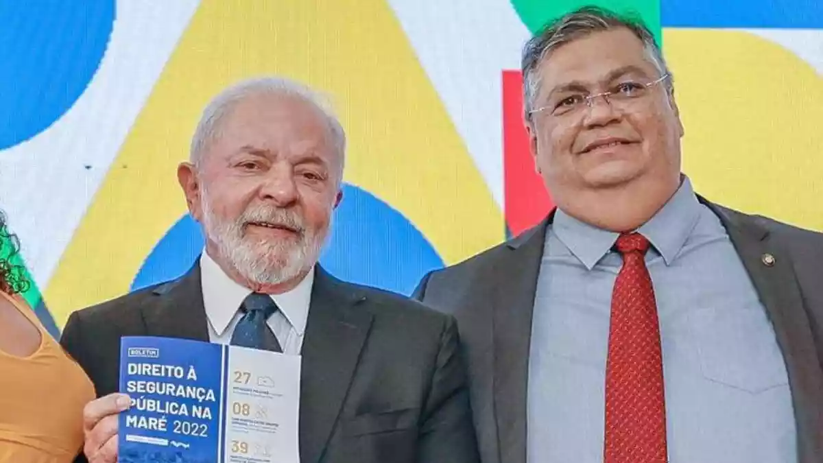 Lula oficializa Flávio Dino como ministro do STF