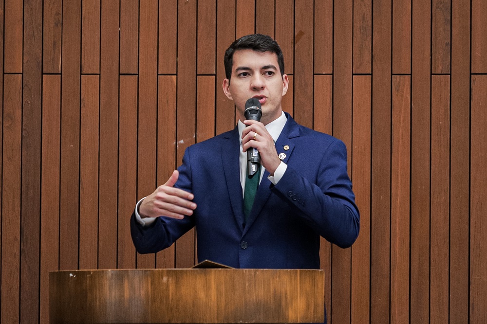 ADVOGADOS DE FERNANDO BRAIDE ALEGAM COVID E ADIAM PERDA DO MANDATO DO DEPUTADO