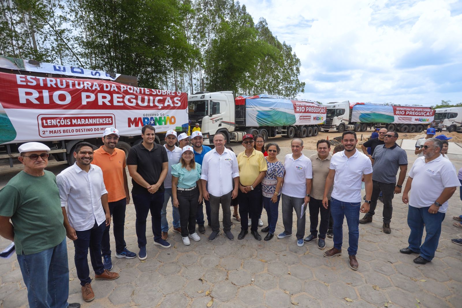 Iracema Vale participa de vistoria da ponte sobre o Rio Preguiças em Barreirinhas